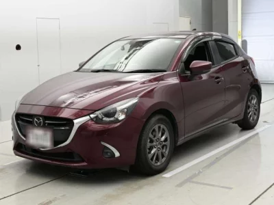 Mazda DEMIO  с аукциона в Японии