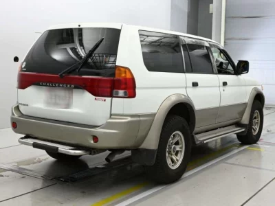Mitsubishi CHALLENGER  с аукциона в Японии