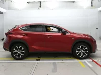 Lexus NX лот № 30583 оценка 4.5  с аукциона в Японии 2