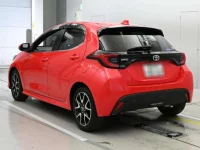 Toyota YARIS лот № 30590 оценка RA  с аукциона в Японии 5