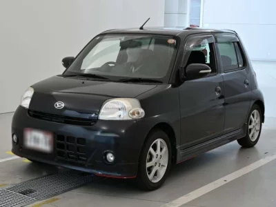Daihatsu Esse