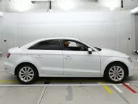 Audi A3 лот № 38181 оценка 4  с аукциона в Японии 2