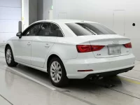 Audi A3 лот № 38181 оценка 4  с аукциона в Японии 5