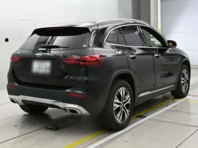 Mercedes-Benz GLA CLASS