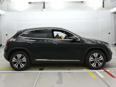 Mercedes-Benz GLA CLASS