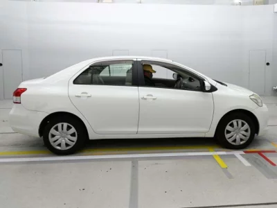 Toyota BELTA