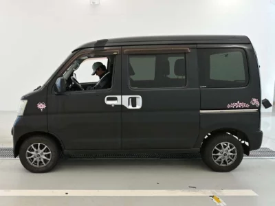 Toyota PIXIS VAN  с аукциона в Японии