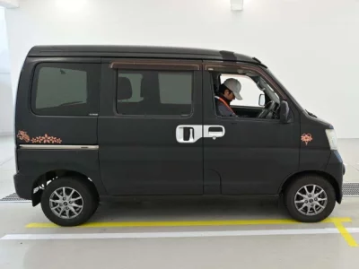 Toyota PIXIS VAN  с аукциона в Японии