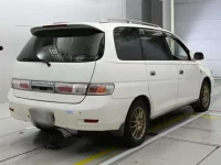 Toyota GAIA лот № 30704 оценка R  с аукциона в Японии 1