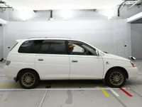 Toyota GAIA лот № 30704 оценка R  с аукциона в Японии 2