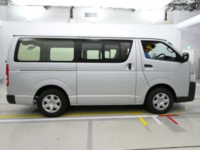 Toyota REGIUS ACE VAN