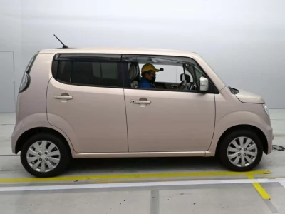 Suzuki MRWAGON