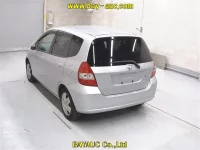 Honda FIT лот № 39 оценка 3.5  с аукциона в Японии 1