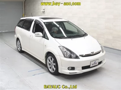 Toyota WISH  с аукциона в Японии