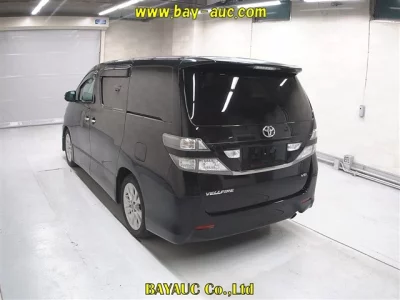 Toyota VELLFIRE  с аукциона в Японии