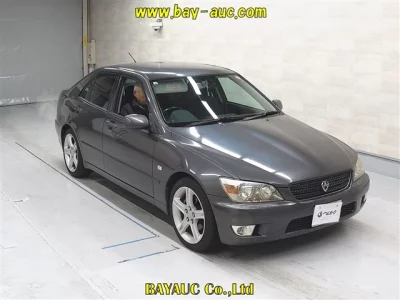 Toyota ALTEZZA  с аукциона в Японии