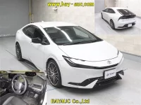 Toyota PRIUS PHV лот № 50079 оценка 4.5  с аукциона в Японии 3