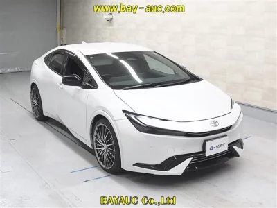 Toyota PRIUS PHV  с аукциона в Японии