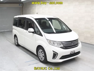 Honda STEP WAGON  с аукциона в Японии