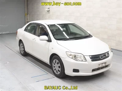 Toyota COROLLA AXIO  с аукциона в Японии