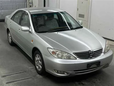 Toyota CAMRY  с аукциона в Японии