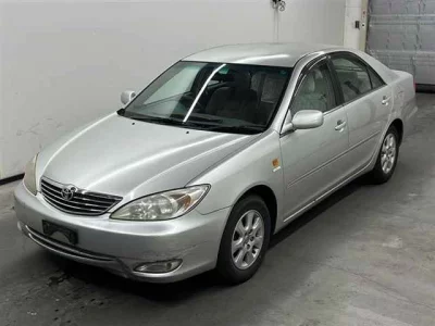 Toyota CAMRY  с аукциона в Японии
