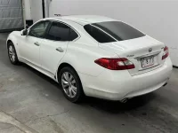 Nissan FUGA лот № 20025 оценка 4  с аукциона в Японии 1