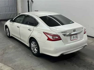 Nissan TEANA