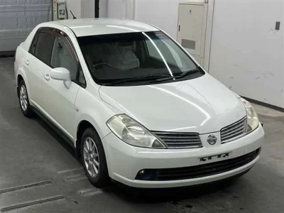 Nissan TIIDA LATIO