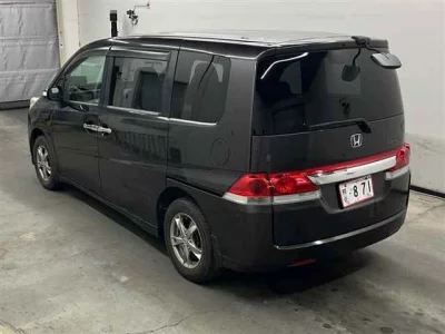 Honda STEP WAGON  с аукциона в Японии