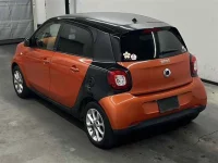 Smart FORFOUR лот № 20021 оценка 3.5  с аукциона в Японии 1