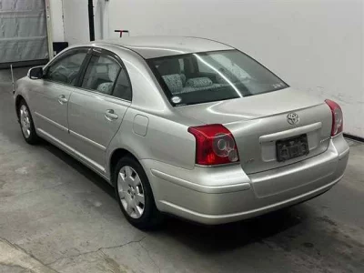 Toyota AVENSIS SEDAN