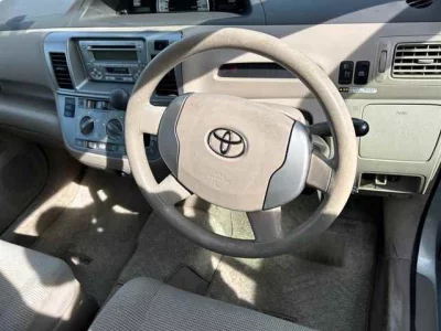 Toyota RAUM