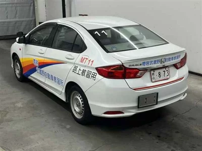 Honda GRACE  с аукциона в Японии