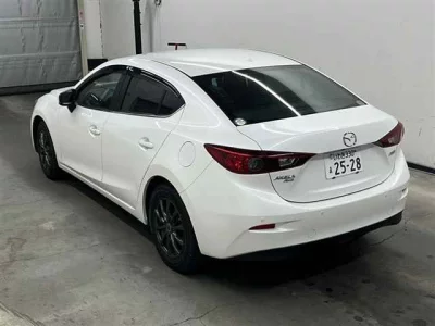 Mazda AXELA  с аукциона в Японии