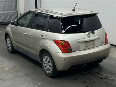 Toyota IST