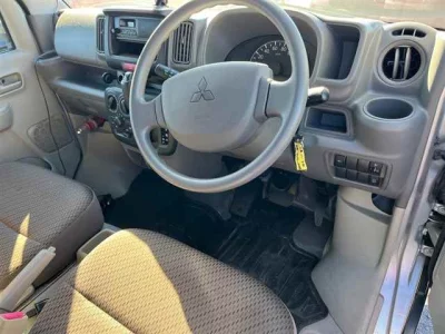 Mitsubishi MINICAB VAN