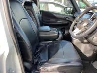 Nissan SERENA лот № 90071 оценка 3.5  с аукциона в Японии 6