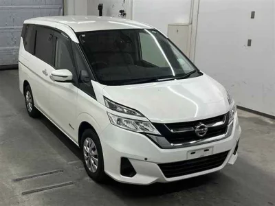 Nissan SERENA  с аукциона в Японии