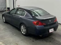 Nissan SKYLINE лот № 90090 оценка 3.5  с аукциона в Японии 1