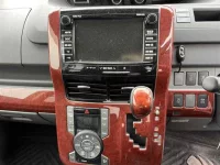 Toyota VOXY лот № 85050 оценка 4  с аукциона в Японии 5