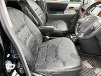 Toyota VOXY лот № 85050 оценка 4  с аукциона в Японии 6