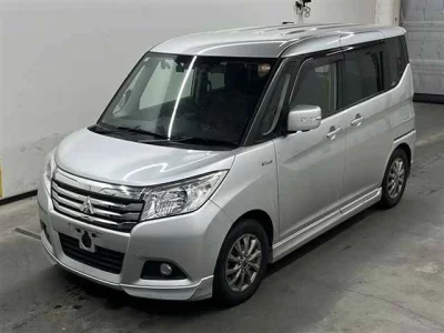 Mitsubishi DELICA D2