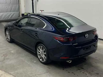 Mazda MAZDA3  с аукциона в Японии