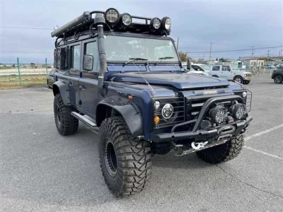 Rover DEFENDER