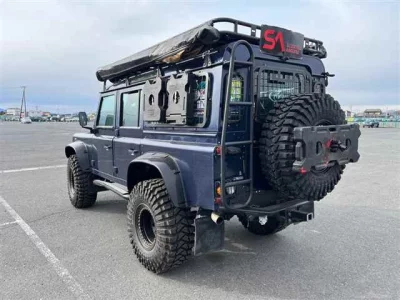 Rover DEFENDER