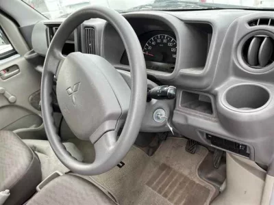 Mitsubishi MINICAB VAN