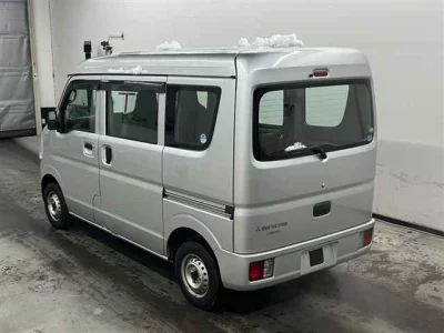 Mitsubishi MINICAB VAN