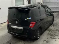 Honda FREED лот № 90125 оценка 3  с аукциона в Японии 4