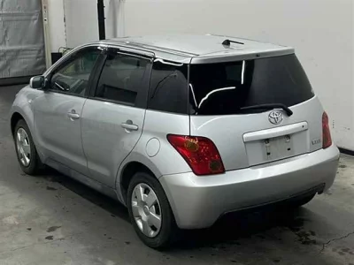 Toyota IST